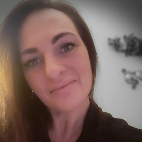 Meet your Posher, Meri - Picture 1 of 1